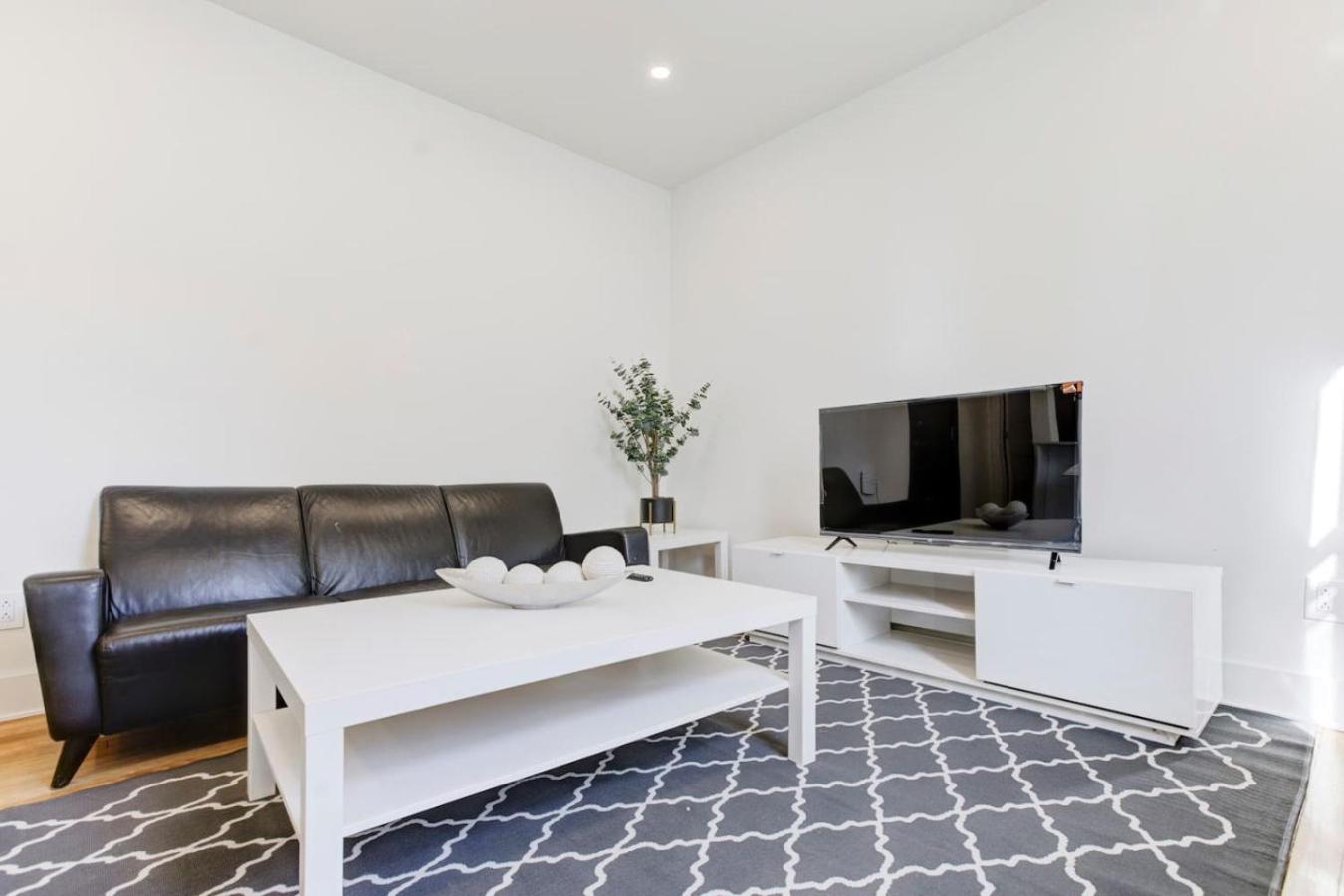 Downtown Hideaway Peaceful And Trendy Appartement